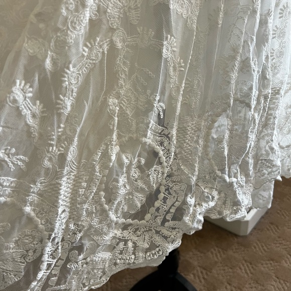 Kimchi Blue off White Lace Dress - Picture 4 of 4